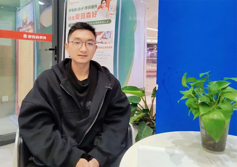 �W�T�L�ɣ������